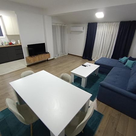 Grand Apartments סטרומיצה מראה חיצוני תמונה