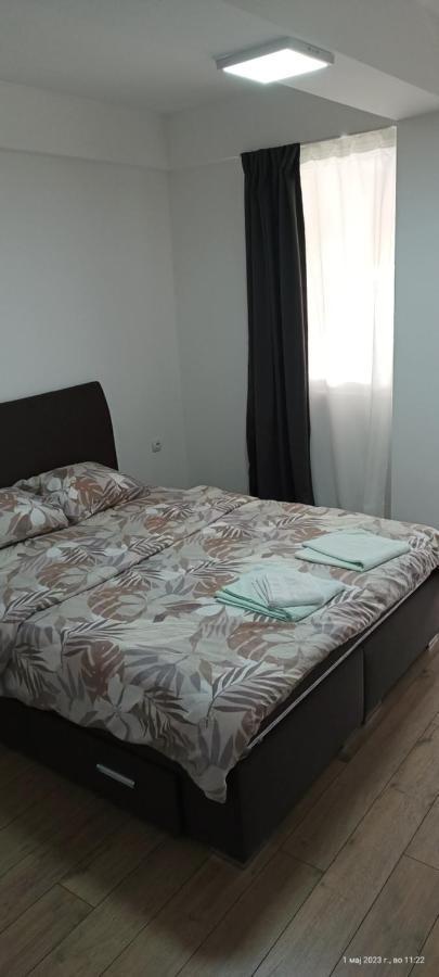 Grand Apartments סטרומיצה מראה חיצוני תמונה