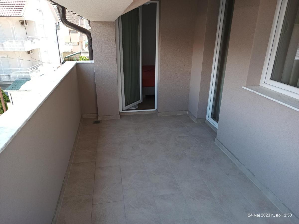 Grand Apartments סטרומיצה מראה חיצוני תמונה