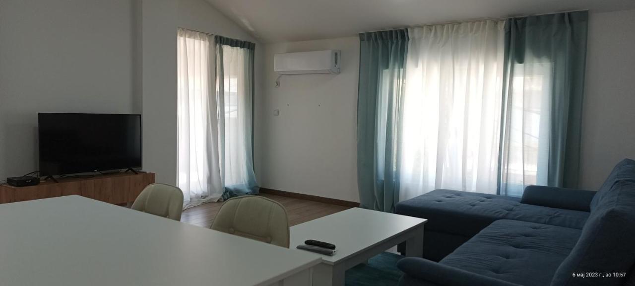 Grand Apartments סטרומיצה מראה חיצוני תמונה