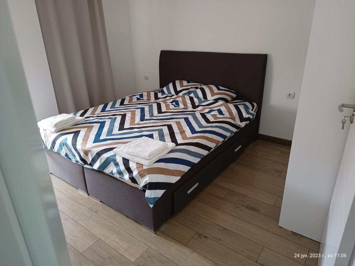 Grand Apartments סטרומיצה מראה חיצוני תמונה