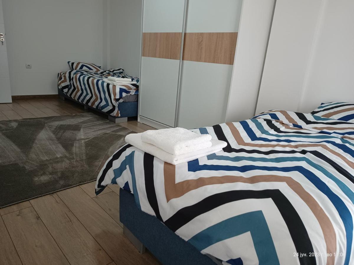 Grand Apartments סטרומיצה מראה חיצוני תמונה