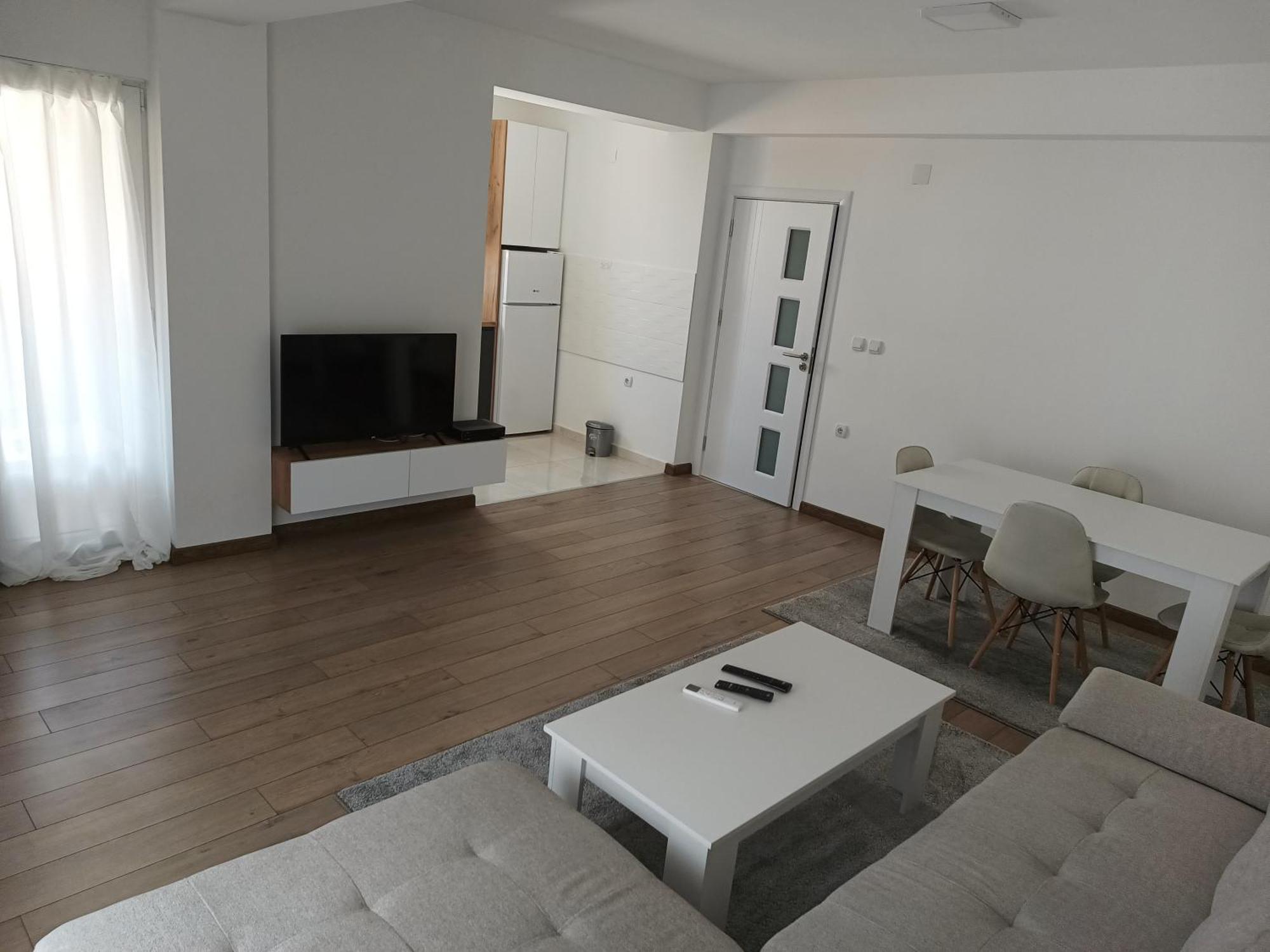 Grand Apartments סטרומיצה מראה חיצוני תמונה