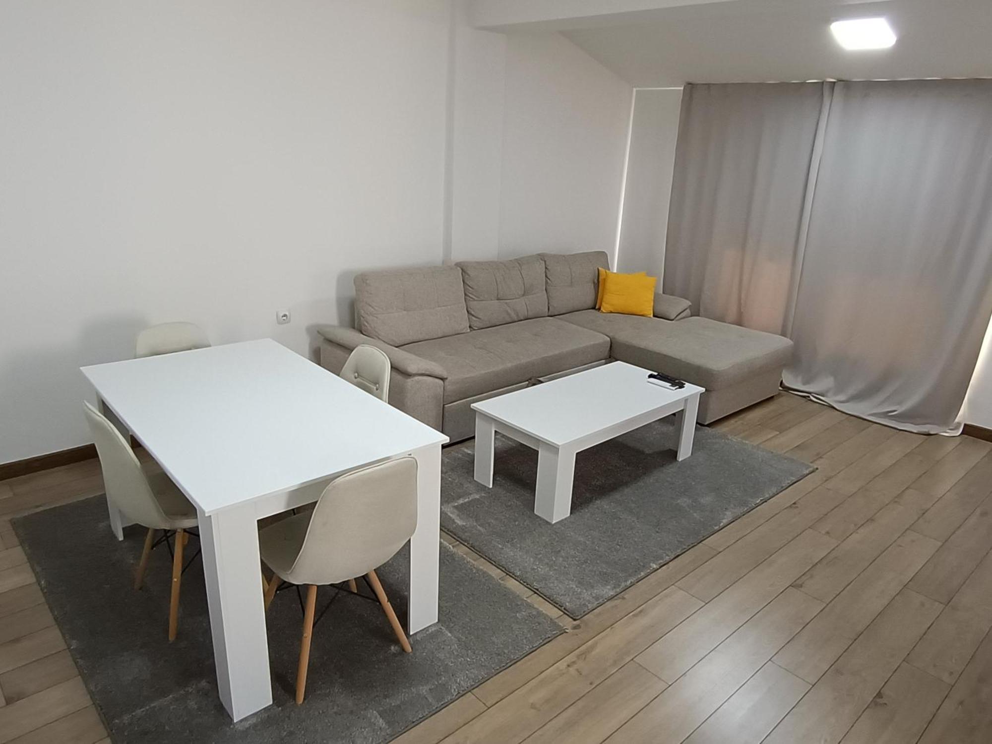 Grand Apartments סטרומיצה מראה חיצוני תמונה